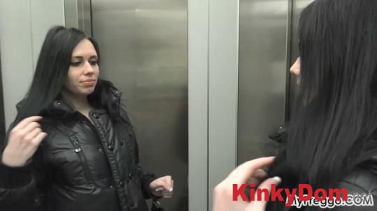Mypreggo - Kristyna - Kristyna Gets Hit by unexpected contraction [720p] (Pregnant)