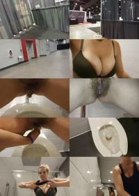 Scatshop - CandieCane - Public Porn Convention Pee and Surprise Poop [1080p] (Scat)