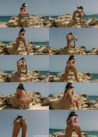 Hotkinkyjo - Hotkinkyjo - Hotkinkyjo fuck her ass with wine bottle on the sunny cliff and [1080p] (Fisting)