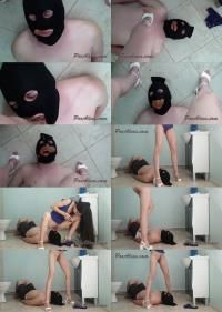 PooAlina - Poo Alina - Selfi – toilet slave eats Alina’s hot and smelly shit [720p] (Scat)