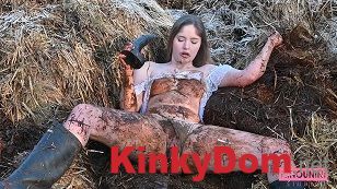 Femscat - Ninounini - Shit Savoring In Dung Heap [2160p] (Scat)